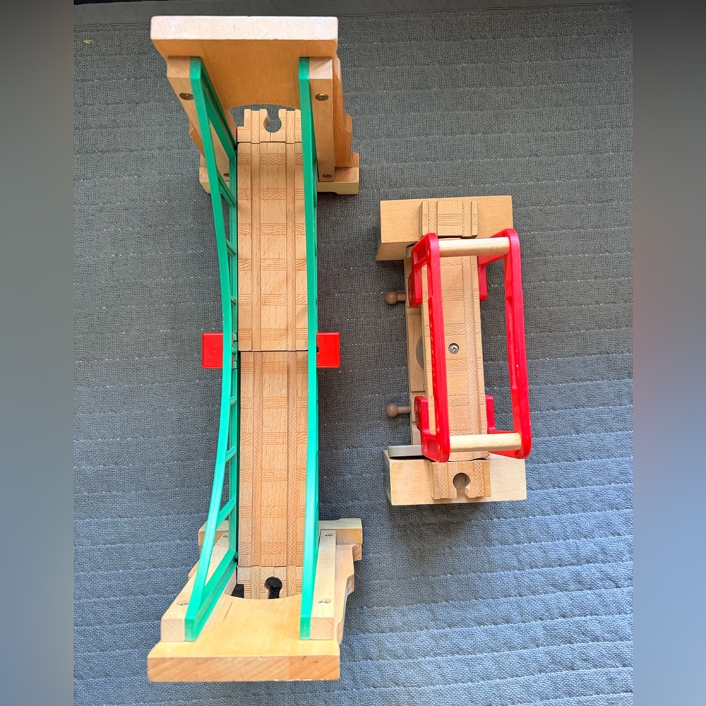 Wooden Train Bridge Set with Red and Green Accents